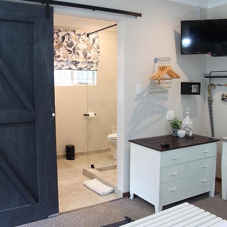 Longtom Farm Guesthouse ไลเดนเบิร์ก ภายนอก รูปภาพ