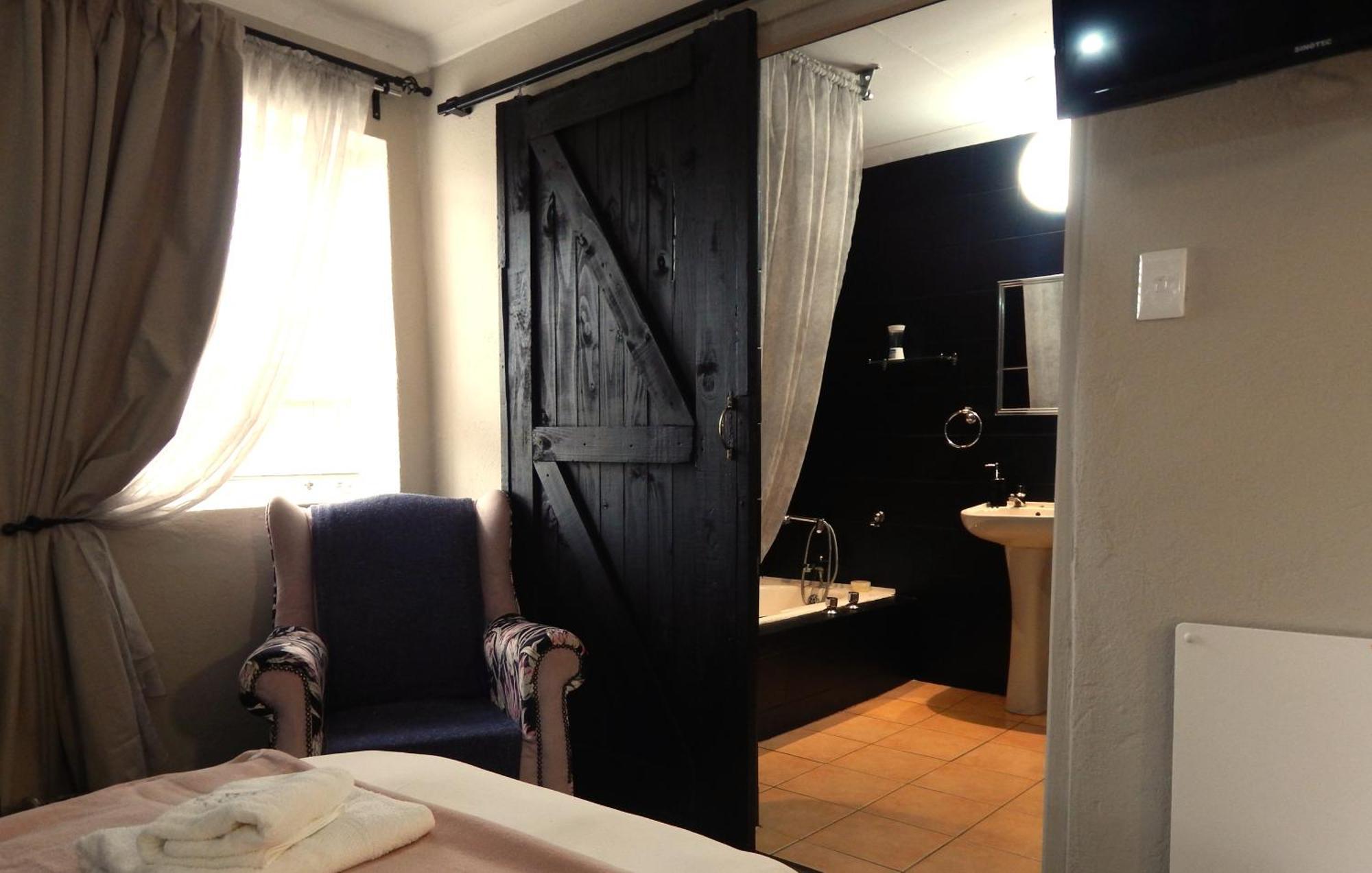Longtom Farm Guesthouse ไลเดนเบิร์ก ภายนอก รูปภาพ
